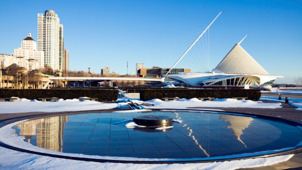 Milwaukee winter time - Art Museum and downtown buildigns reflected