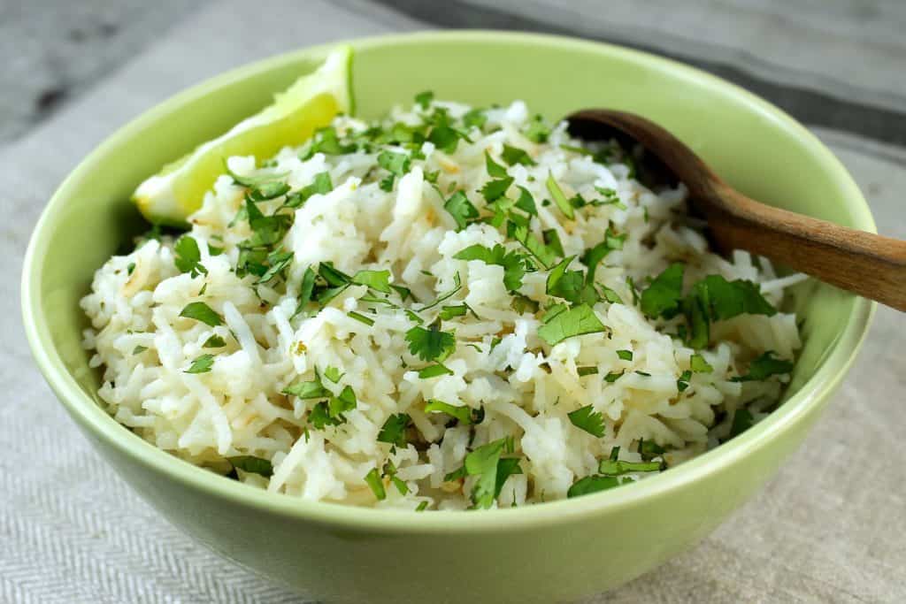 arroz con cilantro y limón, deliciosas recetas para celebrar el Mes de la Hispanidad