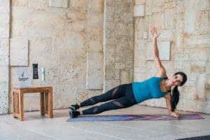 side-plank-rotate-and-crunch