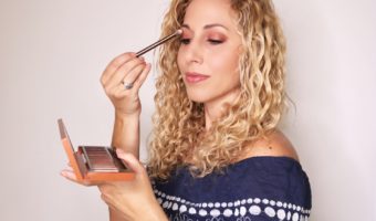 Cómo maquillarte los ojos usando tonos del atardecer y sombras Urban Decay NAKED Heat