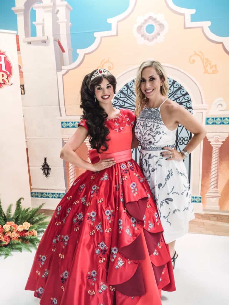 Que Disney reconozca que hay diversidad dentro de la cultura hispanoamericana es emocionante. En Elena de Avalor habrá una princesa judía latina interpretada por Jamie Lynn Sigler.