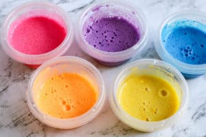 Cómo hacer pinturas para hacer divertida la hora del baño 